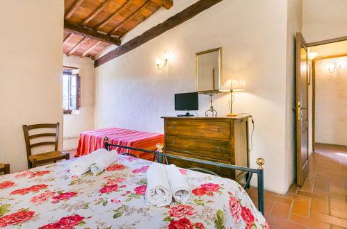 Foto 32 - Apartamento de 3 quartos em Greve in Chianti com piscina e jardim