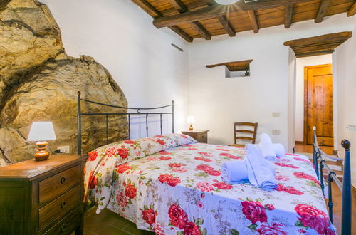 Foto 7 - Apartamento de 3 quartos em Greve in Chianti com piscina e jardim