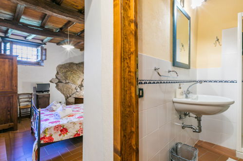 Foto 8 - Apartamento de 3 quartos em Greve in Chianti com piscina e jardim