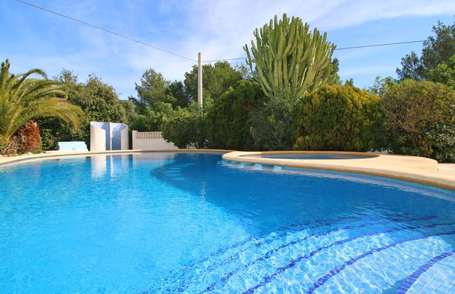 Casa de 2 quartos em Calp com piscina e jardim - Foto 10