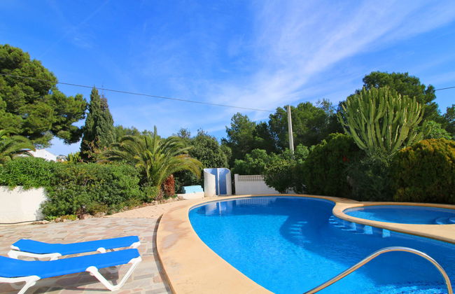 Casa de 2 quartos em Calp com piscina e jardim - Foto 11