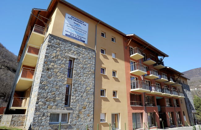 Apartamento de 2 quartos em Ax-les-Thermes com piscina e jardim - Foto 12
