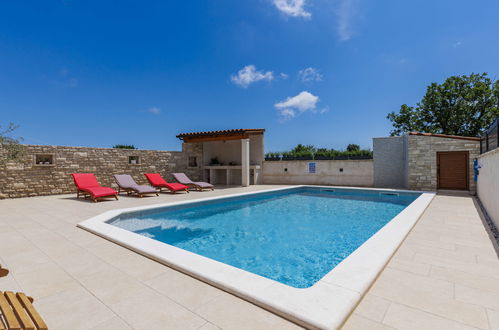 Photo 5 - Maison de 4 chambres à Marčana avec piscine privée et jardin