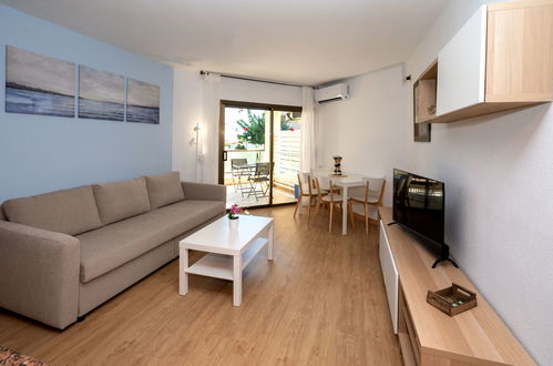 Photo 6 - 1 bedroom Apartment in Creixell with swimming pool and terrace