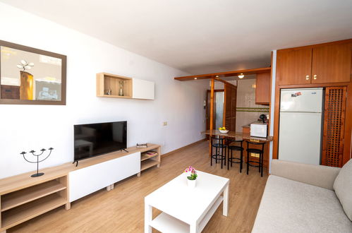 Photo 3 - 1 bedroom Apartment in Creixell with swimming pool and terrace