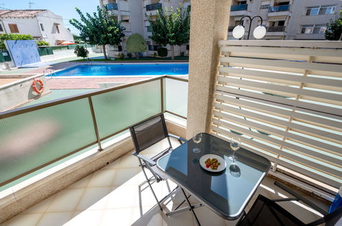 Photo 2 - 1 bedroom Apartment in Creixell with swimming pool and sea view