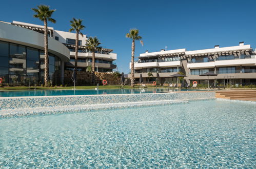 Foto 1 - Apartamento de 3 quartos em Estepona com piscina e vistas do mar