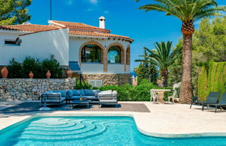 Foto 1 - Casa con 4 camere da letto a Dénia con piscina privata e vista mare