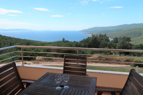 Photo 17 - 2 bedroom Apartment in Labin with swimming pool and sea view