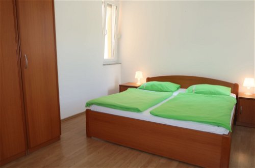 Foto 23 - Appartamento con 2 camere da letto a Labin con piscina e vista mare