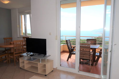 Foto 7 - Apartamento de 2 quartos em Labin com piscina e vistas do mar