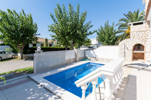 Photo 2 - Maison de 2 chambres à Castelló d'Empúries avec piscine privée et vues à la mer