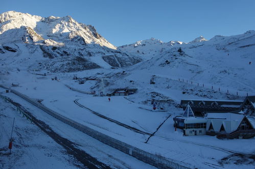 Foto 1 - Appartamento con 2 camere da letto a Les Belleville con sauna e vista sulle montagne