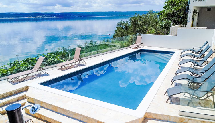 Foto 1 - Casa de 6 quartos em Jasenice com piscina privada e terraço