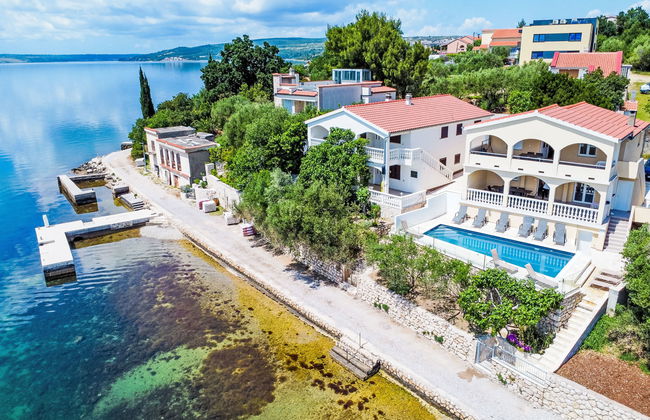 Casa de 8 quartos em Jasenice com piscina privada e terraço - Foto 5