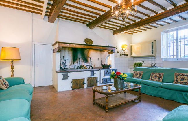 10 bedroom House in San Miniato with private pool and garden - Photo 9
