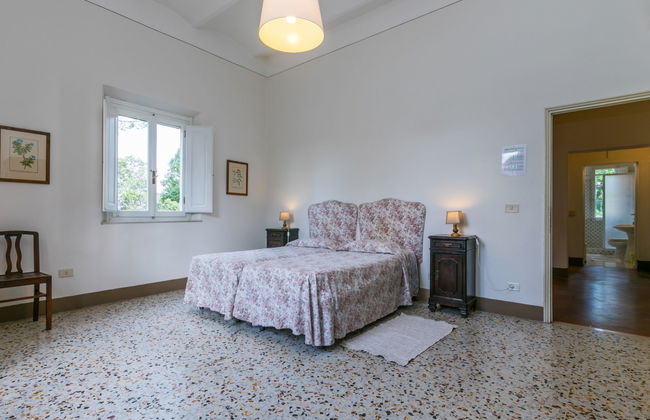 10 bedroom House in San Miniato with private pool and garden - Photo 40