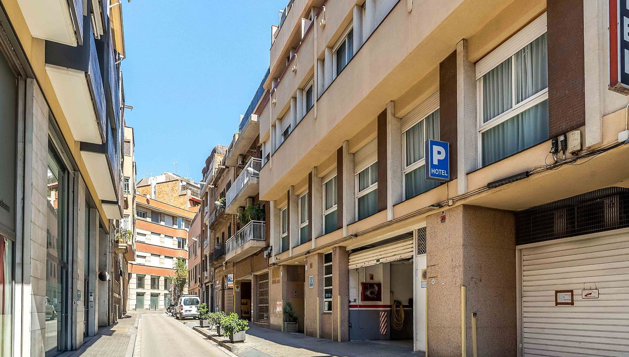 Aparthotel Bertran - Foto 1