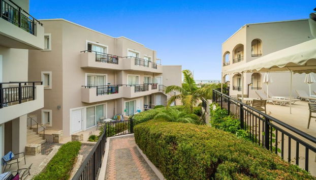 Rainbow Apartments - Photo 2