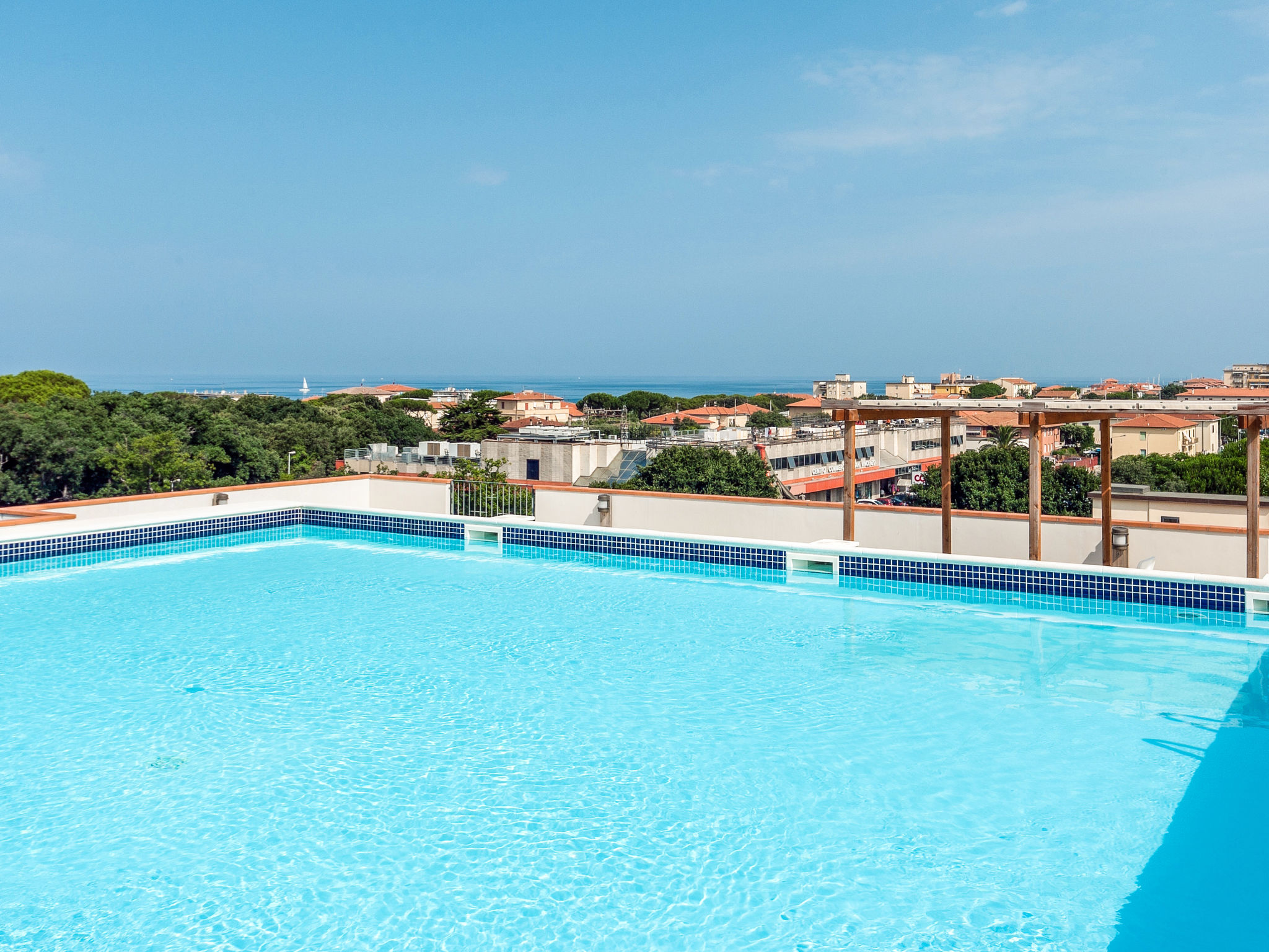 Foto 3 - Appartamento con 2 camere da letto a San Vincenzo con piscina e vista mare