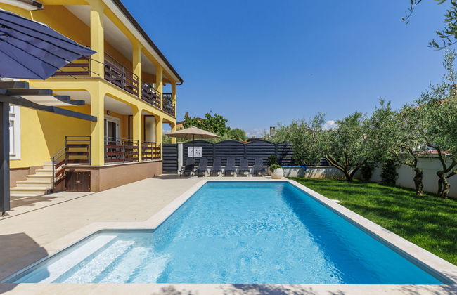 Casa de 6 quartos em Novigrad com piscina privada e jardim - Foto 26
