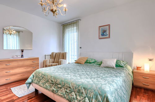 Foto 4 - Casa de 4 quartos em Novigrad com piscina privada e jardim