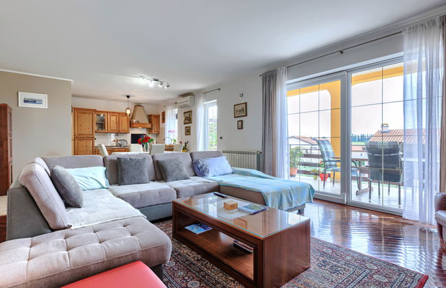 Casa de 6 quartos em Novigrad com piscina privada e jardim - Foto 7
