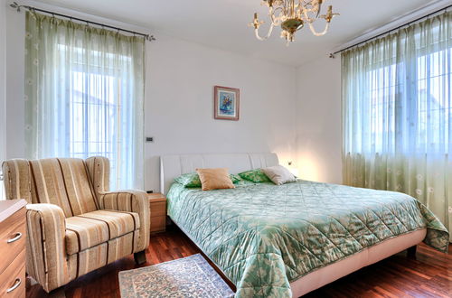 Foto 20 - Casa de 4 quartos em Novigrad com piscina privada e jardim