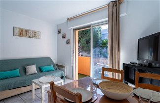 Foto 3 - Apartamento de 1 quarto em Le Lavandou com vistas do mar