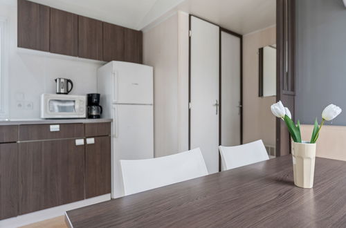 Foto 10 - Casa con 3 camere da letto a Praga con piscina e giardino