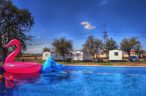 Foto 1 - Casa de 2 quartos em Praga com piscina e terraço