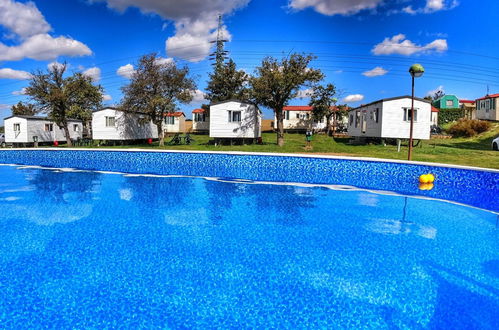 Foto 1 - Casa de 2 quartos em Praga com piscina e terraço