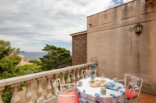 Foto 5 - Casa de 5 quartos em Fréjus com jardim e vistas do mar