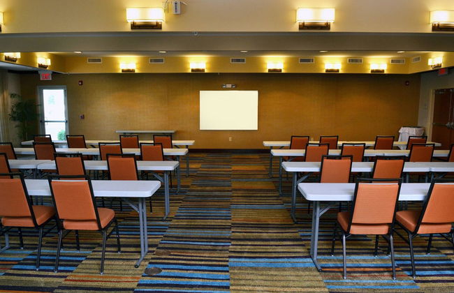 Fairfield Inn & Suites Marriott Effingham - Photo 15