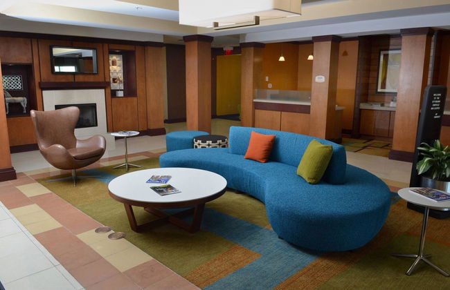 Fairfield Inn & Suites Marriott Effingham - Photo 1
