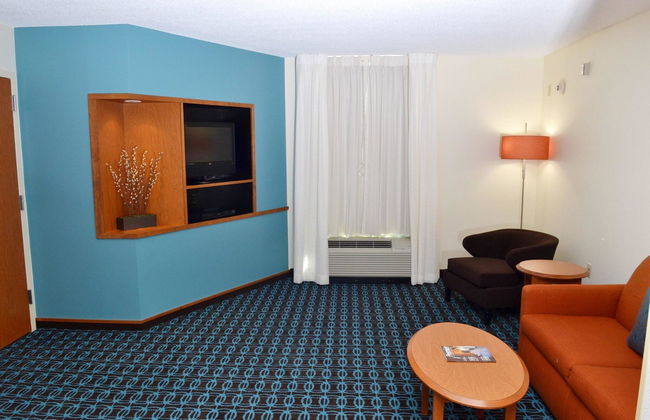 Fairfield Inn & Suites Marriott Effingham - Photo 8