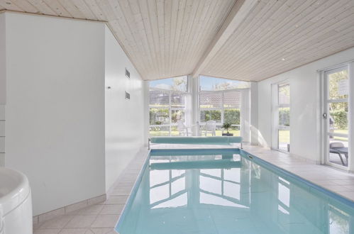 Foto 9 - Casa de 4 habitaciones en Væggerløse con piscina privada y terraza