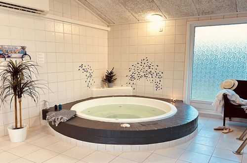 Foto 19 - Haus mit 4 Schlafzimmern in Væggerløse mit privater pool und terrasse