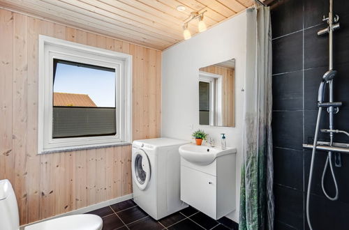 Foto 18 - Casa de 3 quartos em Klitmøller com terraço e sauna
