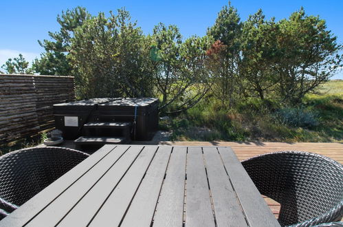 Photo 27 - Maison de 3 chambres à Blåvand avec terrasse et bain à remous