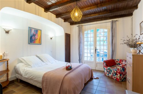 Foto 11 - Appartamento con 4 camere da letto a Fréjus con piscina e giardino