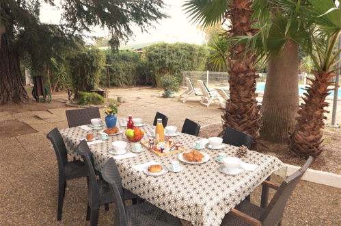 Photo 27 - 4 bedroom Apartment in Fréjus with swimming pool and garden
