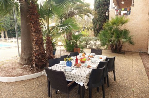 Photo 28 - 4 bedroom Apartment in Fréjus with swimming pool and garden