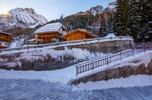 Photo 23 - Appartement de 2 chambres à Canazei avec vues sur la montagne