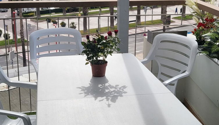 Photo 1 - 3 bedroom Apartment in Salou with garden and sea view