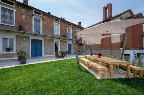 Foto 31 - Apartamento de 1 habitación en Calosso con piscina y jardín