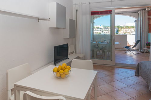Photo 5 - Appartement en Santa Teresa Gallura avec terrasse et vues à la mer