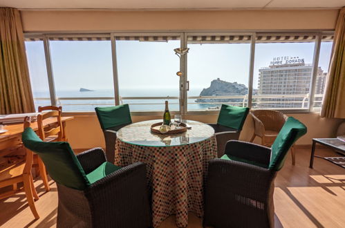 Photo 4 - 2 bedroom Apartment in Benidorm with swimming pool and sea view