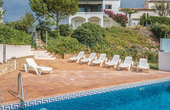 Maison de 3 chambres à l'Escala avec piscine et jardin - Photo 1