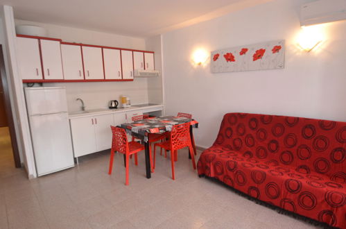 Foto 8 - Apartamento de 1 quarto em Salou com piscina e terraço